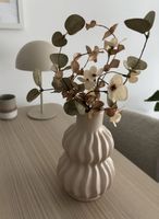 Vase inkl. Kunstblumen