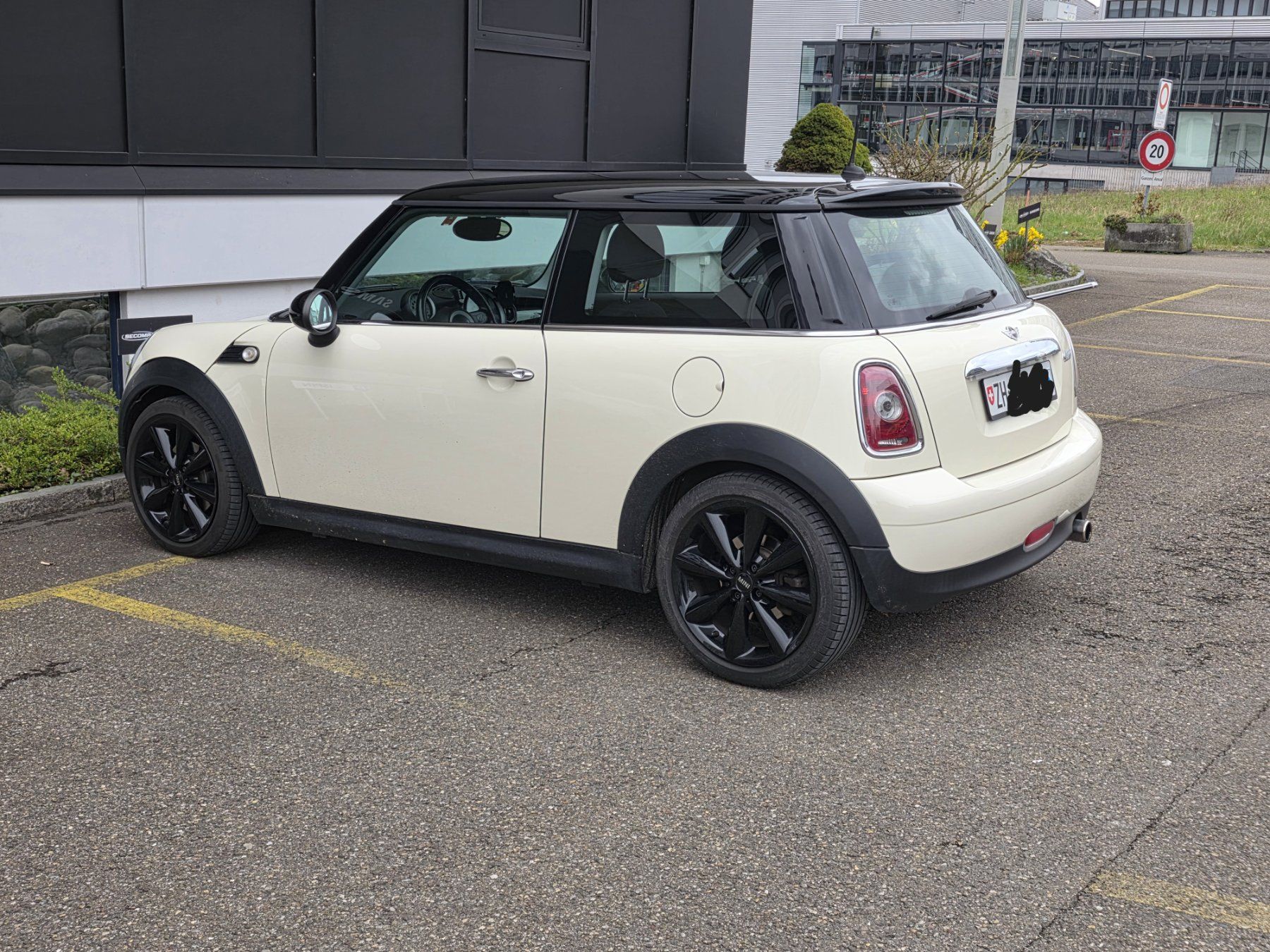 Mini Autos: Mini Cooper 2010 (R56 - 1.6l) – Gebraucht aus Opfikon von marlboro_smoker 2