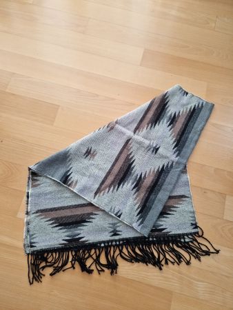 Schöner warmer Winterschal, Fransen, Halstuch, Schal, scarf