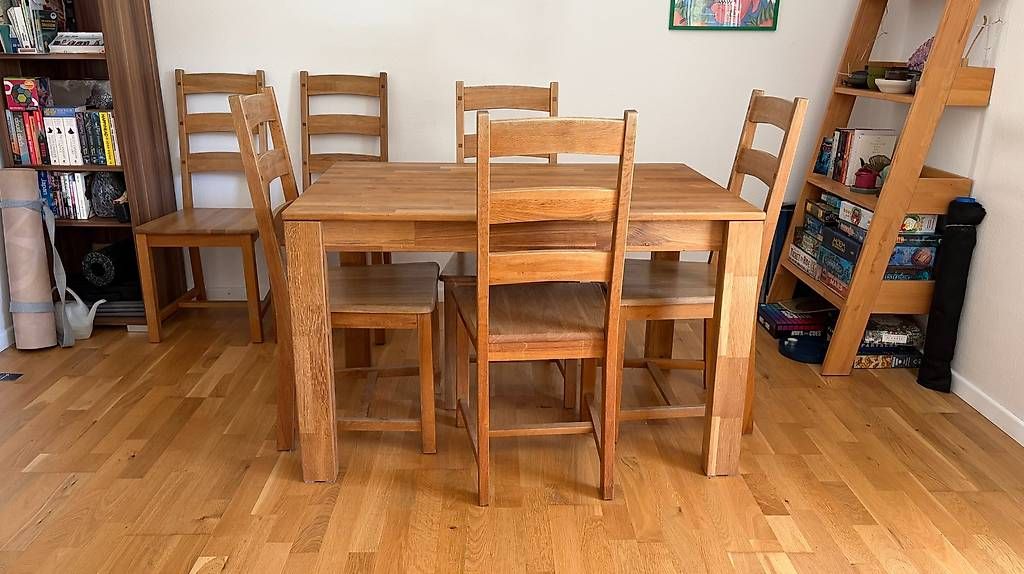 Set di tavolo e panche: Esstisch Eiche massiv 120×80 mit 6 Eichenstühlen – Usato da Zürich venduto da jul_89lq