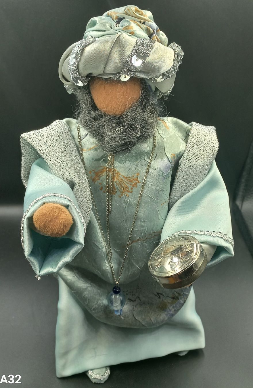 Statuette: Schwarzenberger Krippenfigur, wundervoller König – Nuovo (secondo la descrizione) da Lachen SZ venduto da jimmygoal13 8