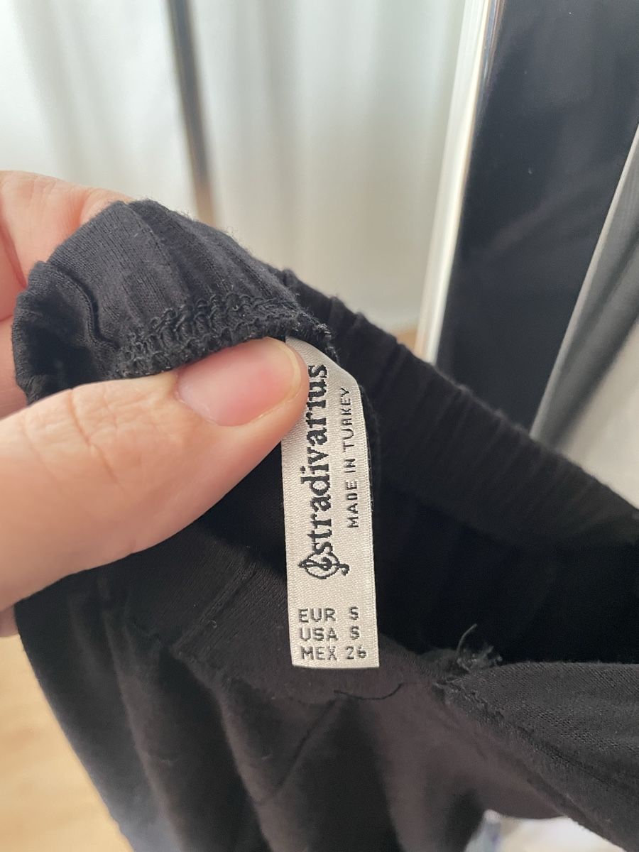 Stradivarius Tute: Schwarzer Jumpsuit Gr. S Stradivarius Elegant – Nuovo (secondo la descrizione) da Ried b. Kerzers venduto da yas_p7th 3