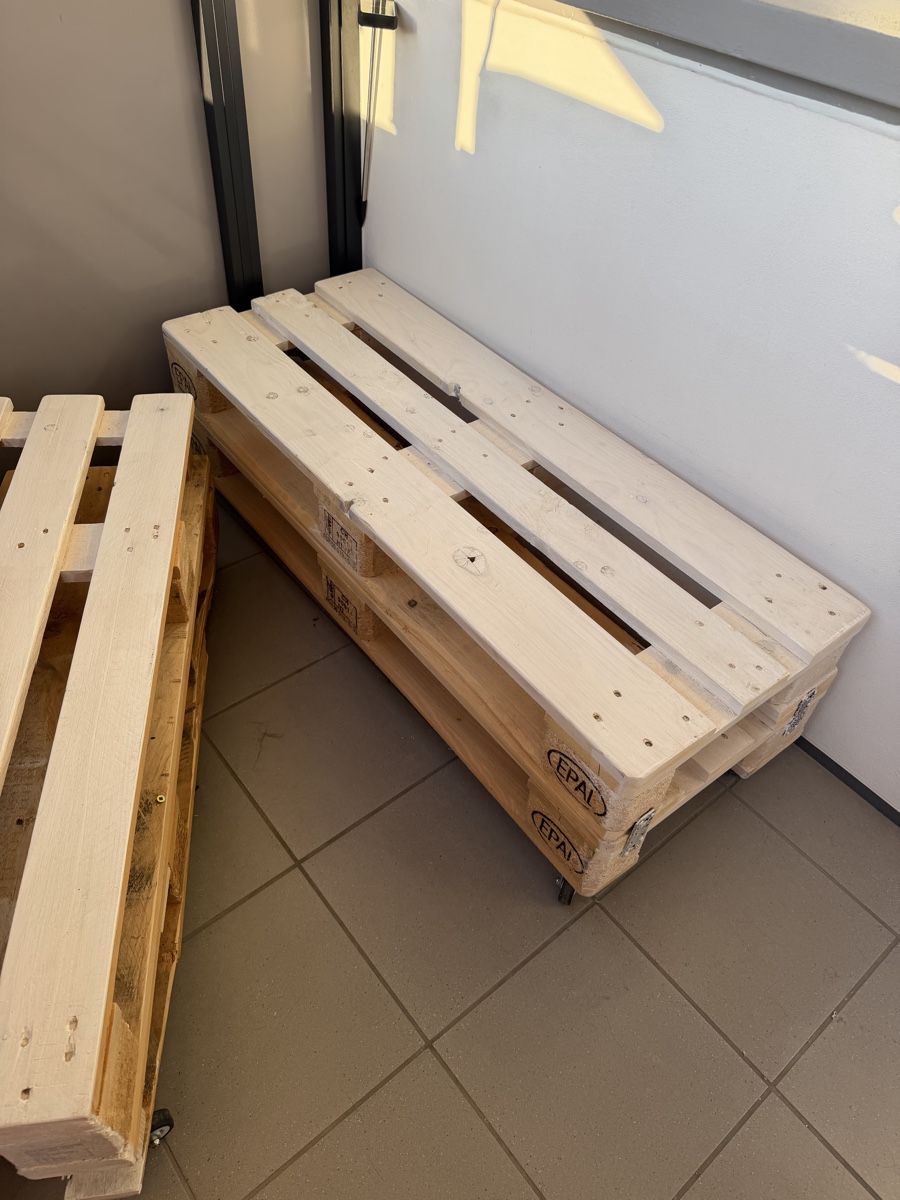 Panchine: Balkon-Lounge selfmade auf stabilen Rollen mit Stopper – Usato da Muttenz venduto da Giro7 3