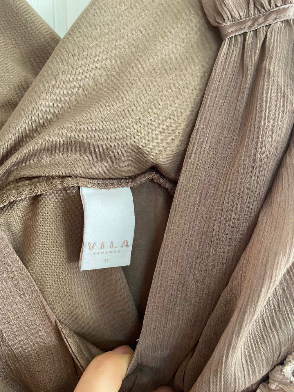 Vila Vestiti: Vila Kleid gr S – Usato da Jonen venduto da Lux.K. 2