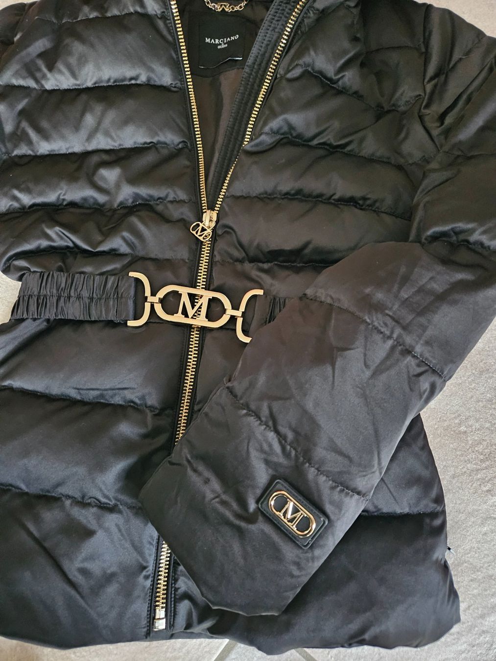 Guess Jacken: Veste Marciano by Guess – Gebraucht aus Vétroz von sas_yln5 2