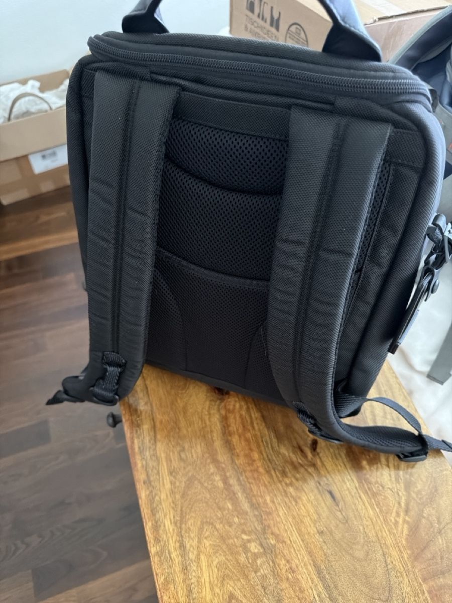 Tumi Rucksäcke: Tumor backpack business / everyday , very high NP – Gebraucht aus Zürich von tan_8nxr 5