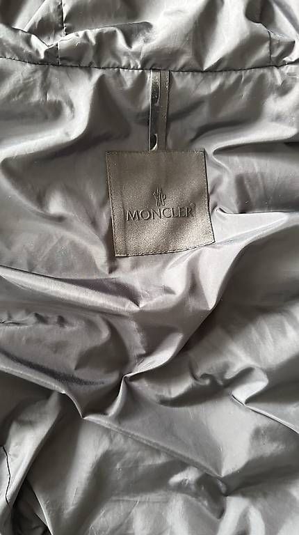 Jacken: Moncler – Neu und originalverpackt aus Basel von Lintin 3