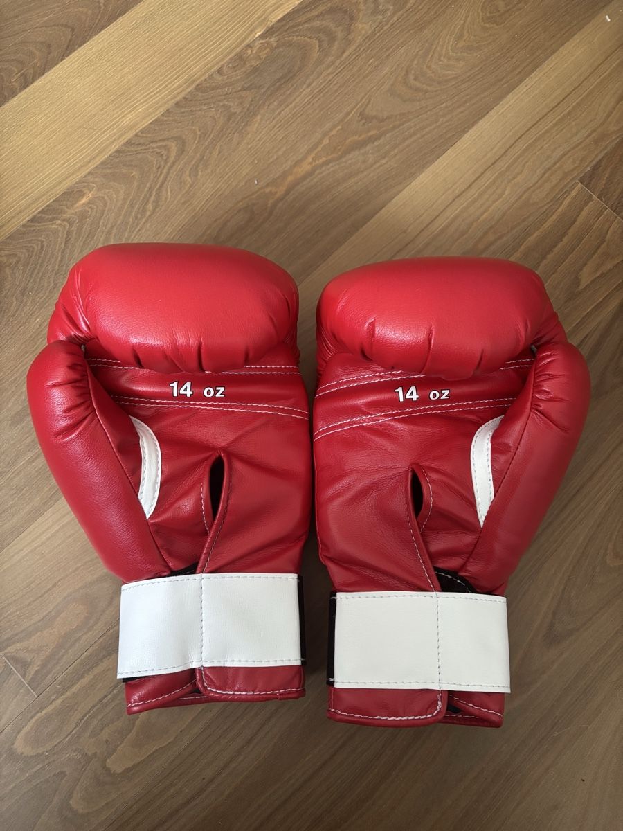 Guanti & manicotti: Winning Velco Boxhandschuhe 14 OZ – Nuovo (secondo la descrizione) da Zürich venduto da jam_ztm8 1