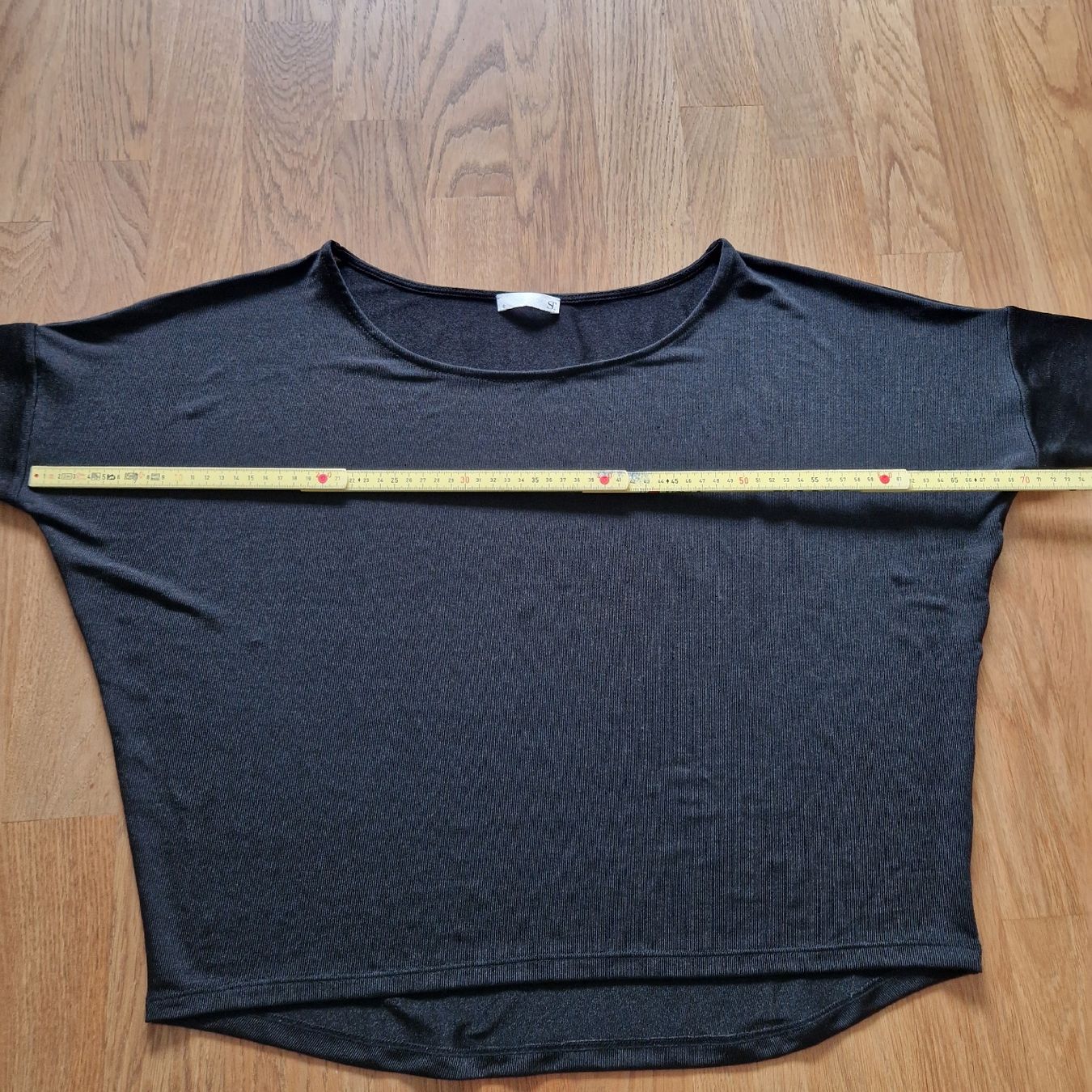 T-shirt: Schwarzes Oberteil,  Gr S - oversitzed, locker luftig – Usato da Nendeln venduto da witr_gliabt 4