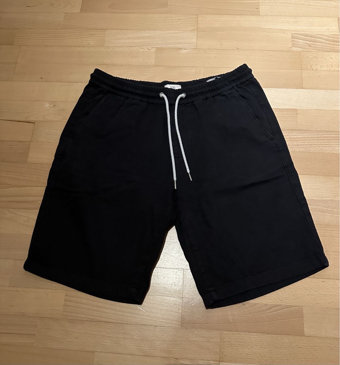 Esprit Pantaloni: Edc by Esprit Shorts Dark Blue / Grösse 32 – Nuovo (secondo la descrizione) da Abtwil SG venduto da PauloDybala10