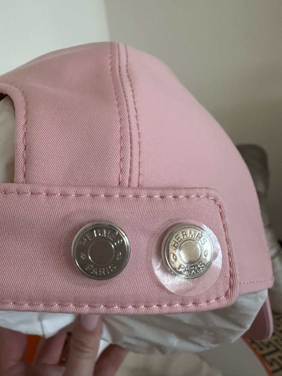 Hermès Copricapi, berretti & cappellini: Hermes cap pink 57 56 – Nuovo e nell'imballaggio originale da Kilchberg ZH venduto da cruella 4