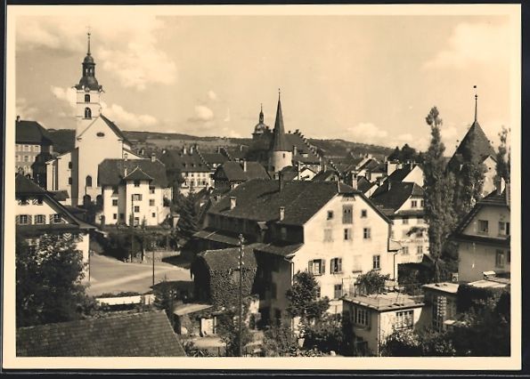 Cartoline postali: AK Sursee, Strassenpartie mit Kirche – Usato da Berlin venduto da bartko-reher