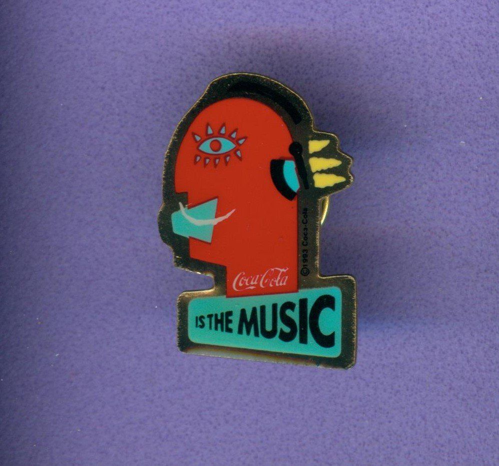 Coca-Cola Placchette & Badge: Coca Cola  IS THE MUSIC – Usato da Winterthur venduto da Sammleroase