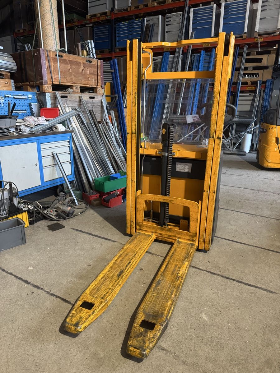 Jungheinrich Gabelstapler & Hubwagen: Hochhubwagen / Ameise  – Gebraucht aus Niederuzwil von Solutions4industry 1