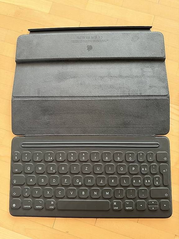 Tastiere: Original Apple iPad Smart Keyboard Model A1829 – Usato da Scherzingen venduto da polini42 1
