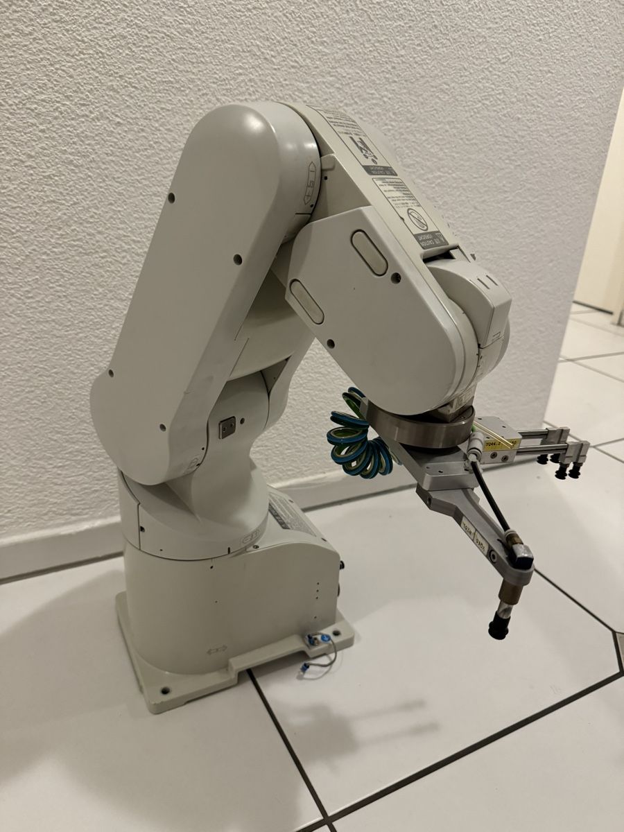 Mitsubishi Alle Werkzeuge: Mitsubishi Roboter – Gebraucht aus Olten von buj_kym9