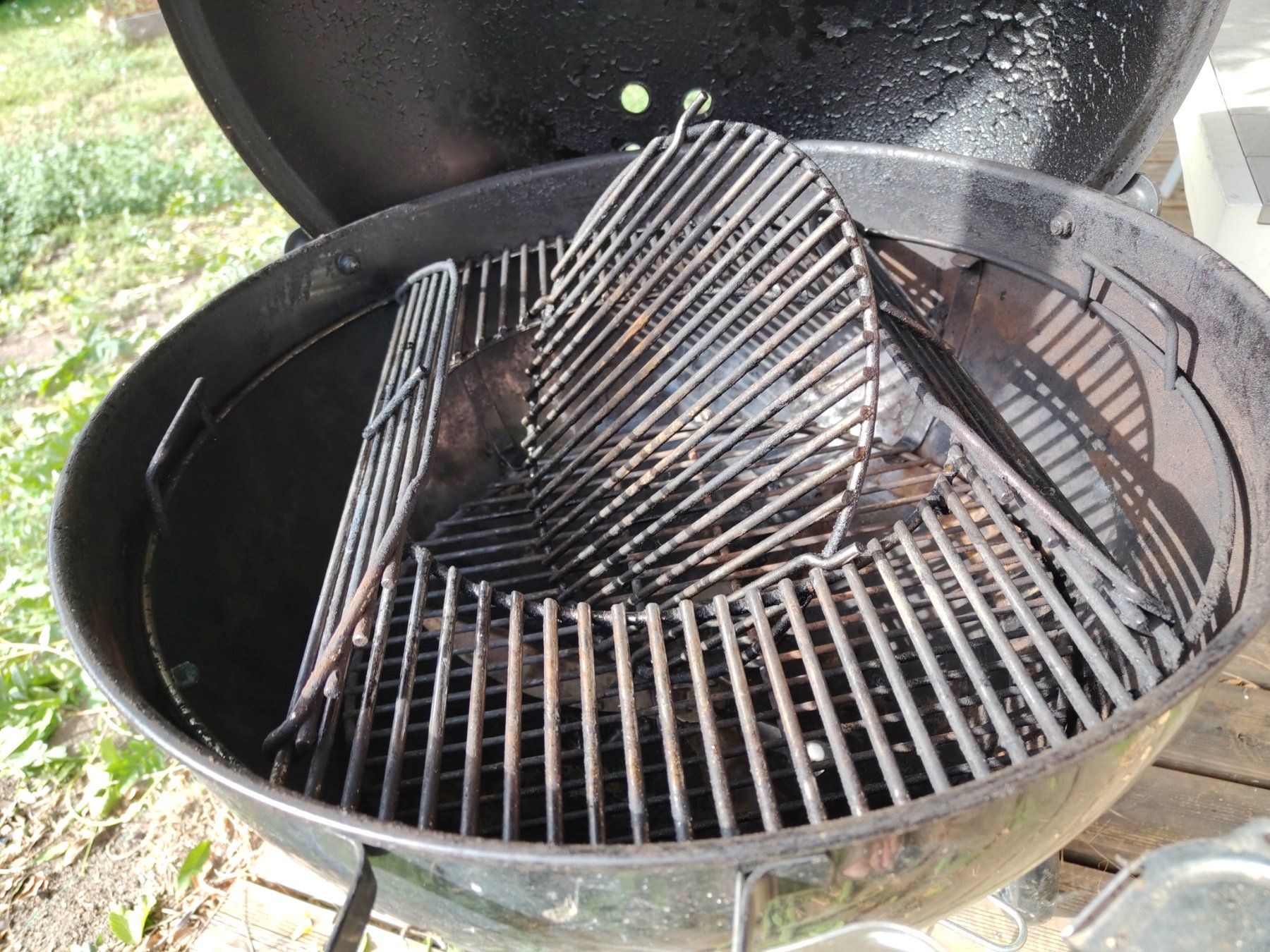 Weber Grills: Weber Original Kettle 57 cm + bâche + iGrill Mini – Gebraucht aus Uvrier von raphaeldavid 4