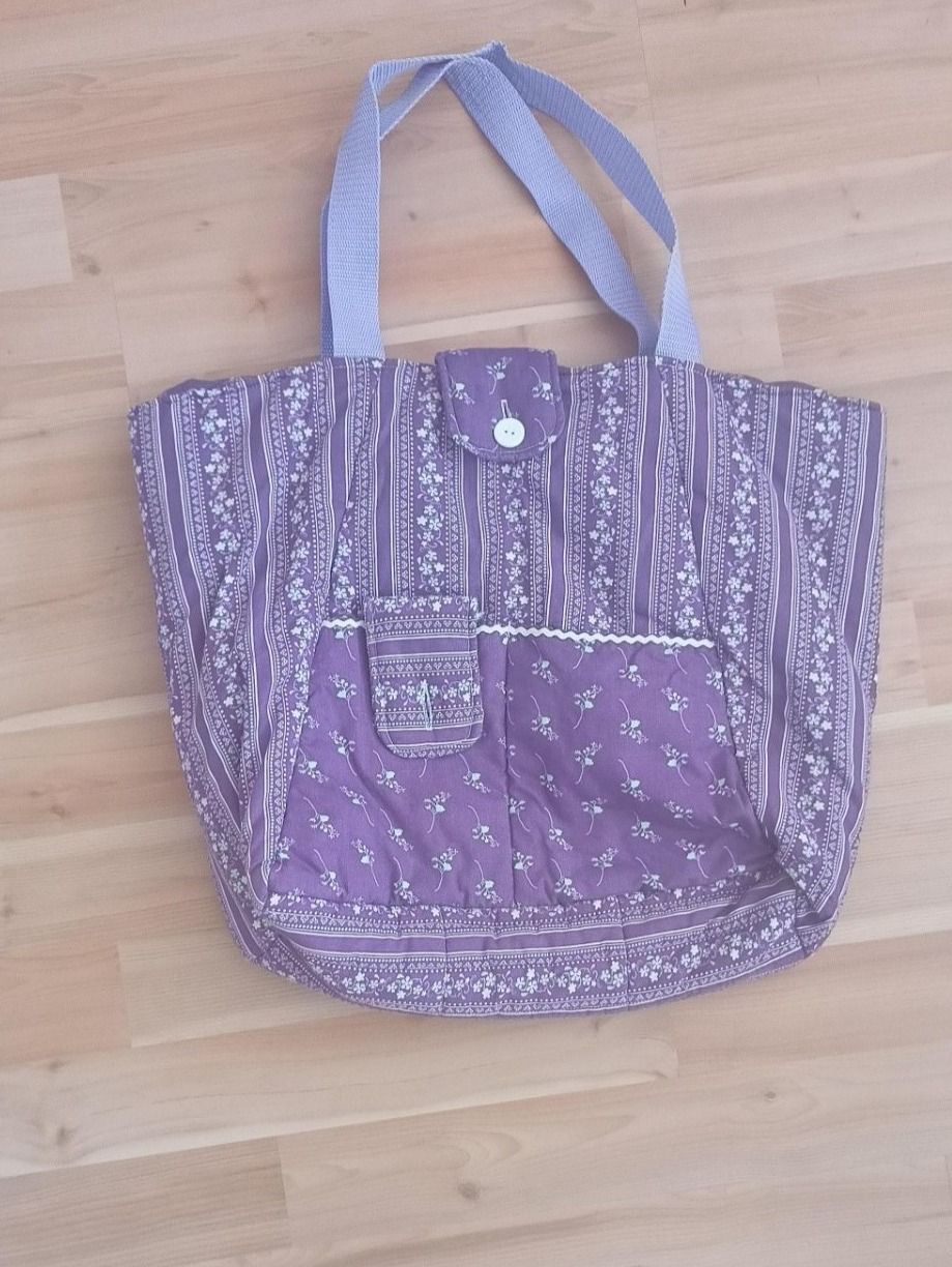 Borse da donna: STOFFTASCHE MIT BLUMENMUSTER, VIOLETTE/ HANDMADE – Nuovo (secondo la descrizione) da Brugg AG venduto da olamim 1