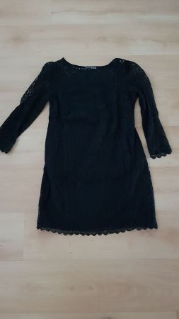 Schönes Schwarzes Businesskleid