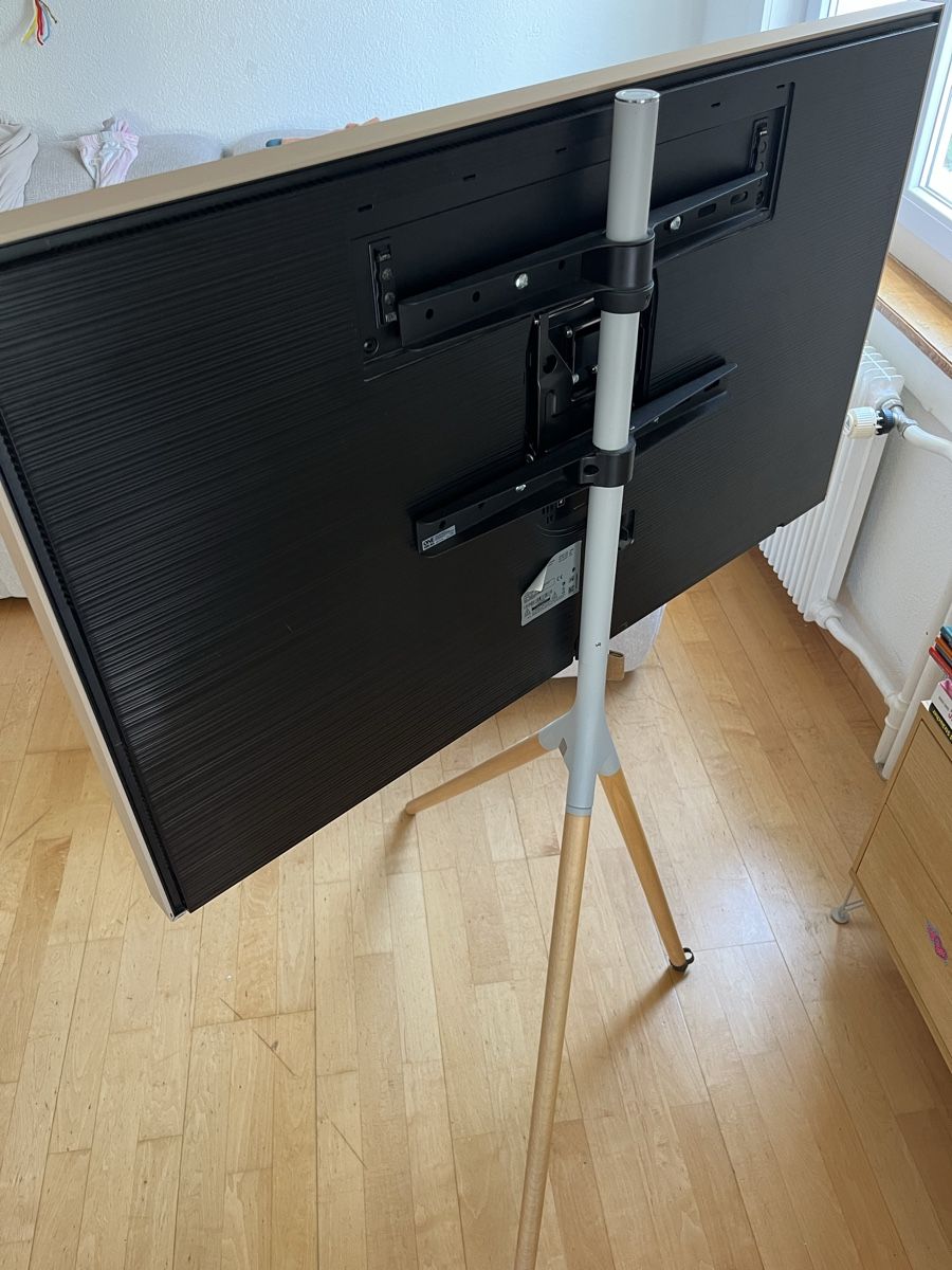 Televisori: Samsung The Frame 49 – Usato da Zürich venduto da sabirones 4
