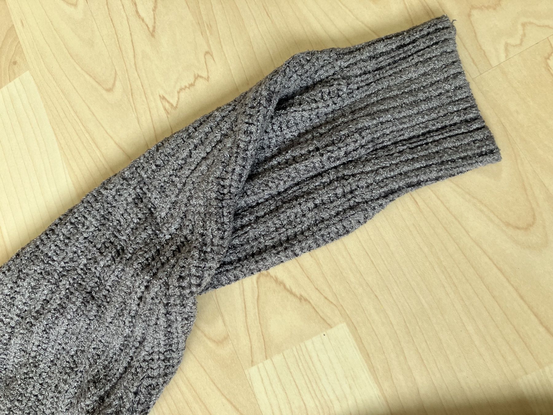 Maglioni & Felpe: WILFRED Essential Chenille Sweater – Usato da Jona venduto da jallah 9