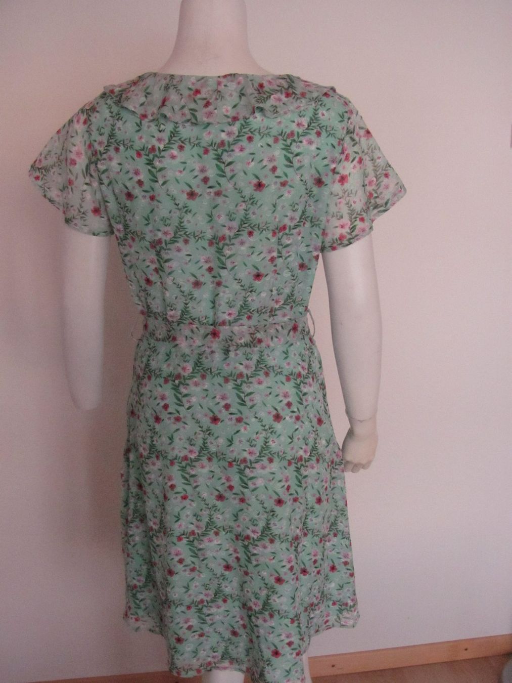 Vestiti: Smashed Lemon Kleid mit Blumenmuster, Gr. 36/S – Nuovo e nell'imballaggio originale da Gümligen venduto da Fantapanda 2