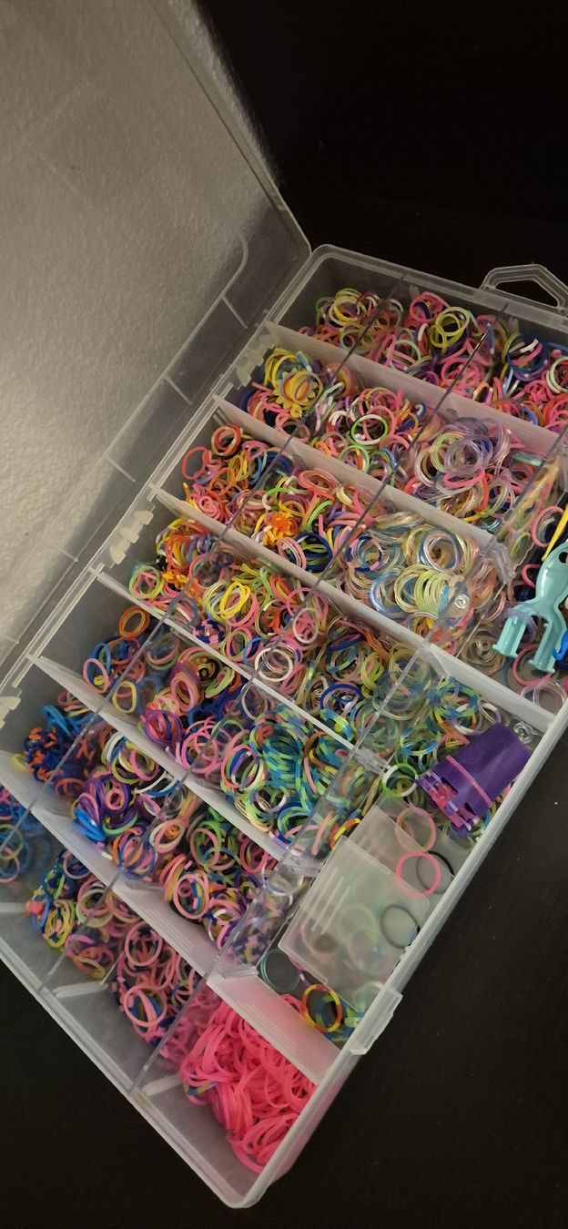 Kit bricolage: Riesen Loom Bänder Set mit Halter - Bastelspass pur – Usato da Schafisheim venduto da LittleZwerg 5