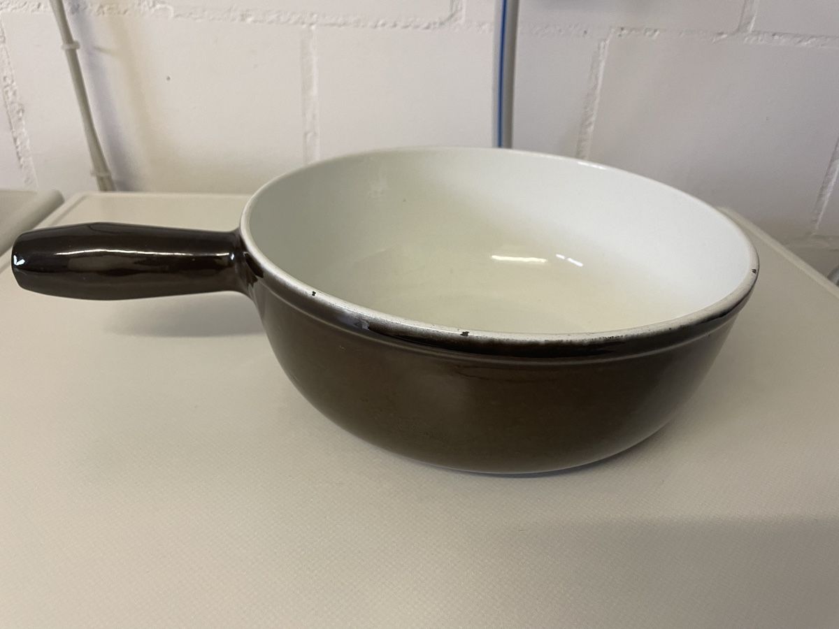 Padelle: Caquelon à fondue Emalco – Usato da Les Genevez JU venduto da fabliane