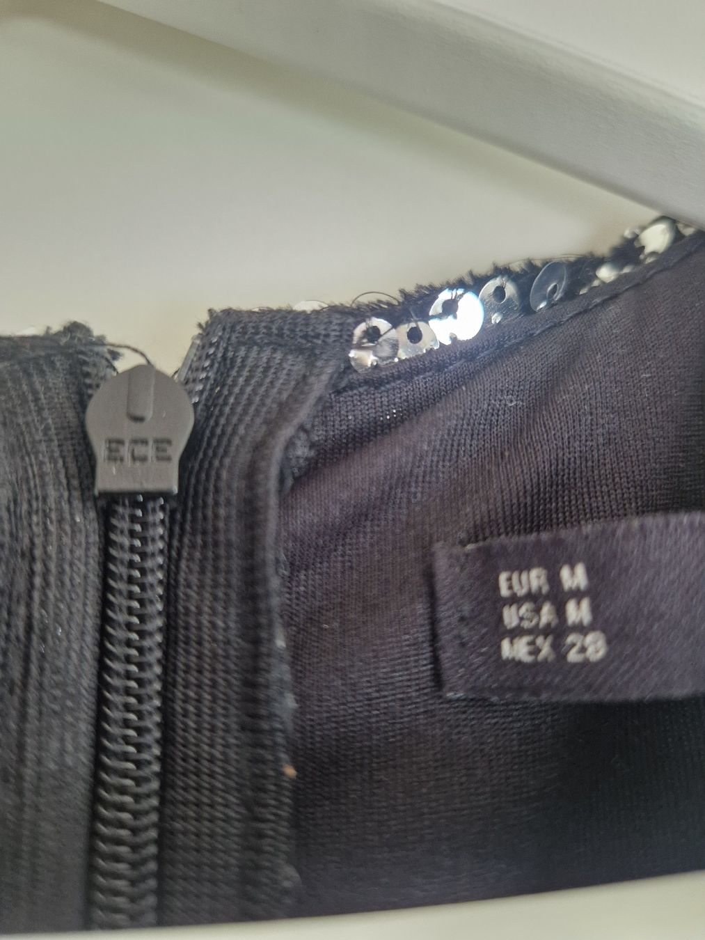 Zara Tute: Hosenanzug mit Pailletten – Usato da Liebefeld venduto da wen_5rdt 2