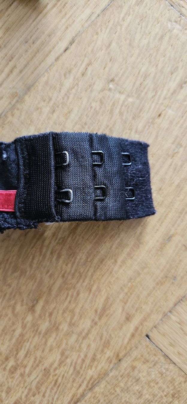 Sonstige Unterwäsche: BH mit Leo-Print Grösse 70A – Gebraucht aus Olten von AlessandraN 2