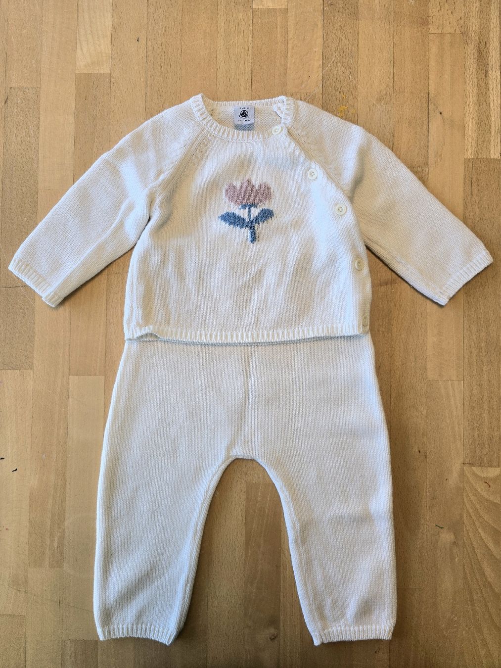 Petit Bateau Lotti & Set di vestiti: Petit Bateau Set weiss mit Blumenmuster Gr.74 – Usato da Seedorf UR venduto da Kali_fornia