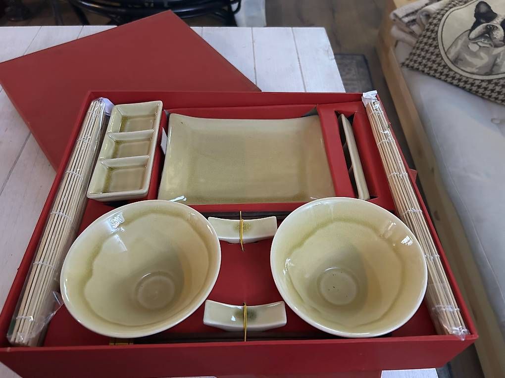 Services de table: Sushi Set – D'occasion à Menziken par carstenbach13 1