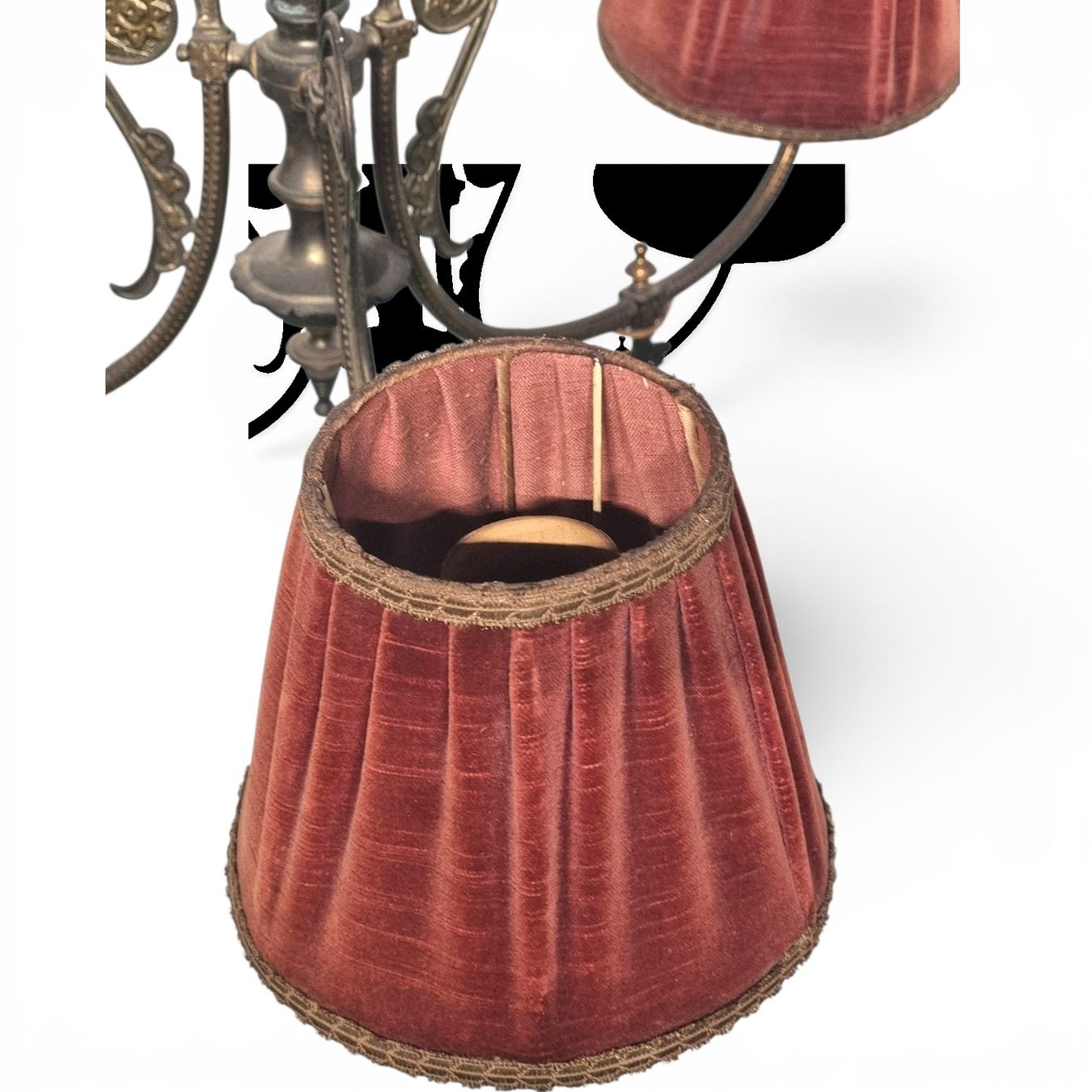 Kronleuchter & Deckenlampen: Deckenlampe mit 3 Schirmen antik Messing – Gebraucht aus Zürich von Pinogaudio 3