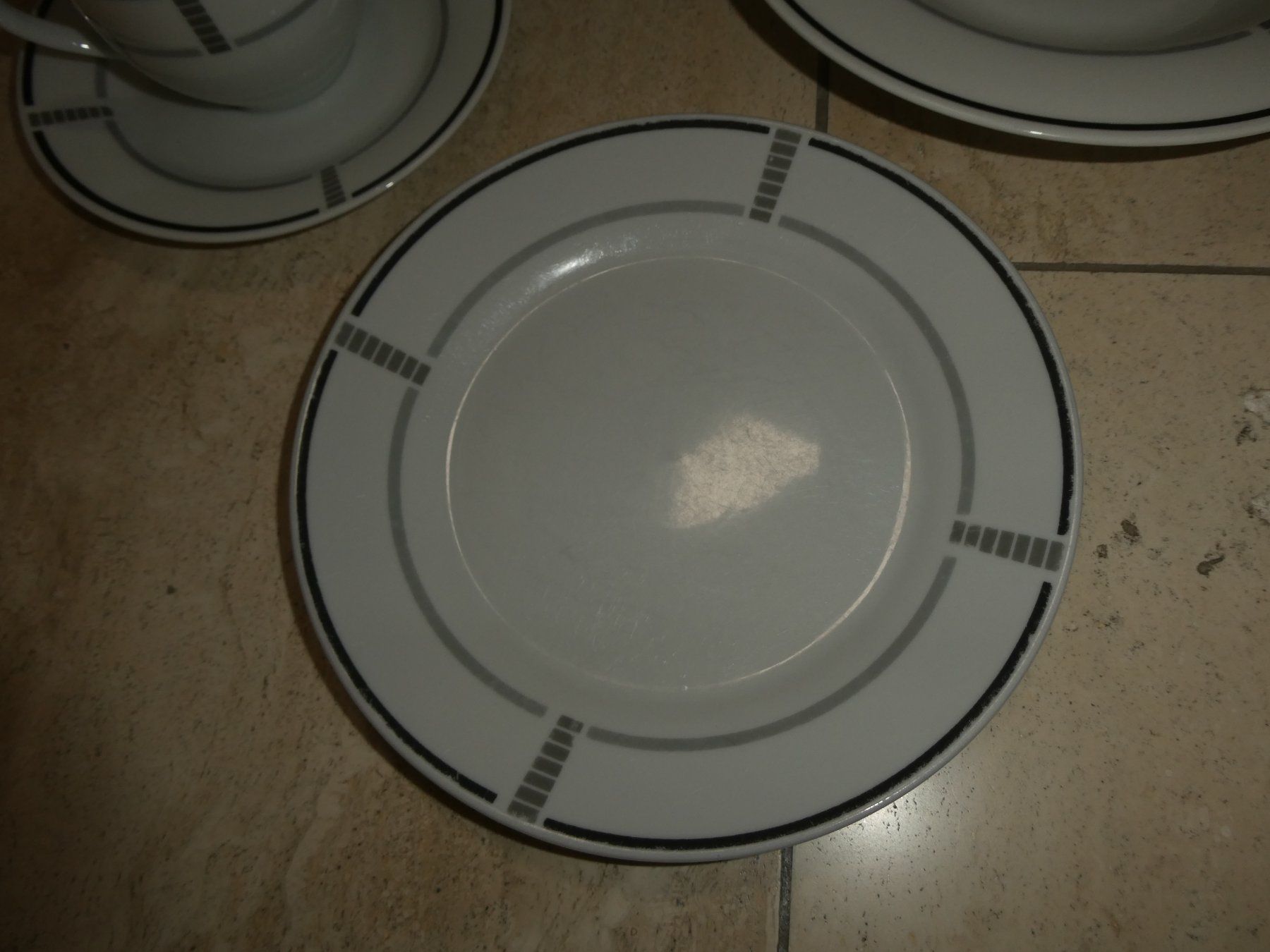 Set di piatti: Geschirr-Set – Usato da Mels venduto da KOSL 4