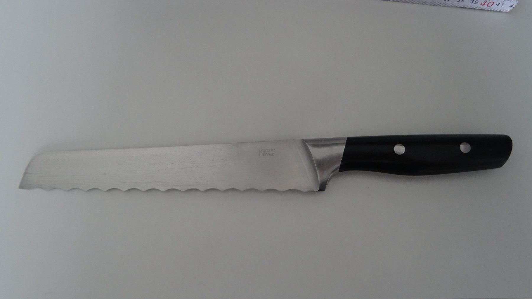Coltelli da cucina: Jamie Oliver Brotmesser – Usato da Ehrendingen venduto da CHMEX