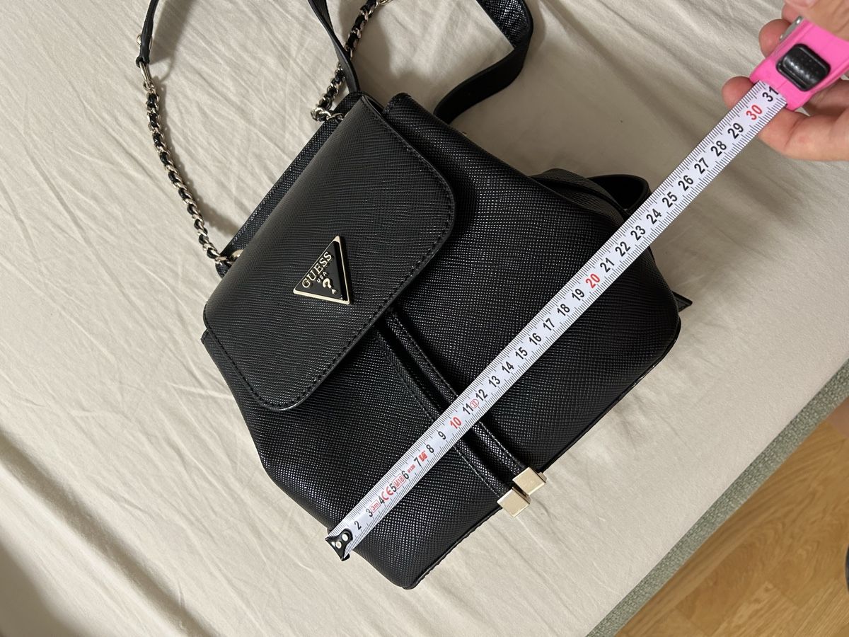 Guess Sacs femmes: Guess Tasche – D'occasion à Rümlang par Flipper26 2