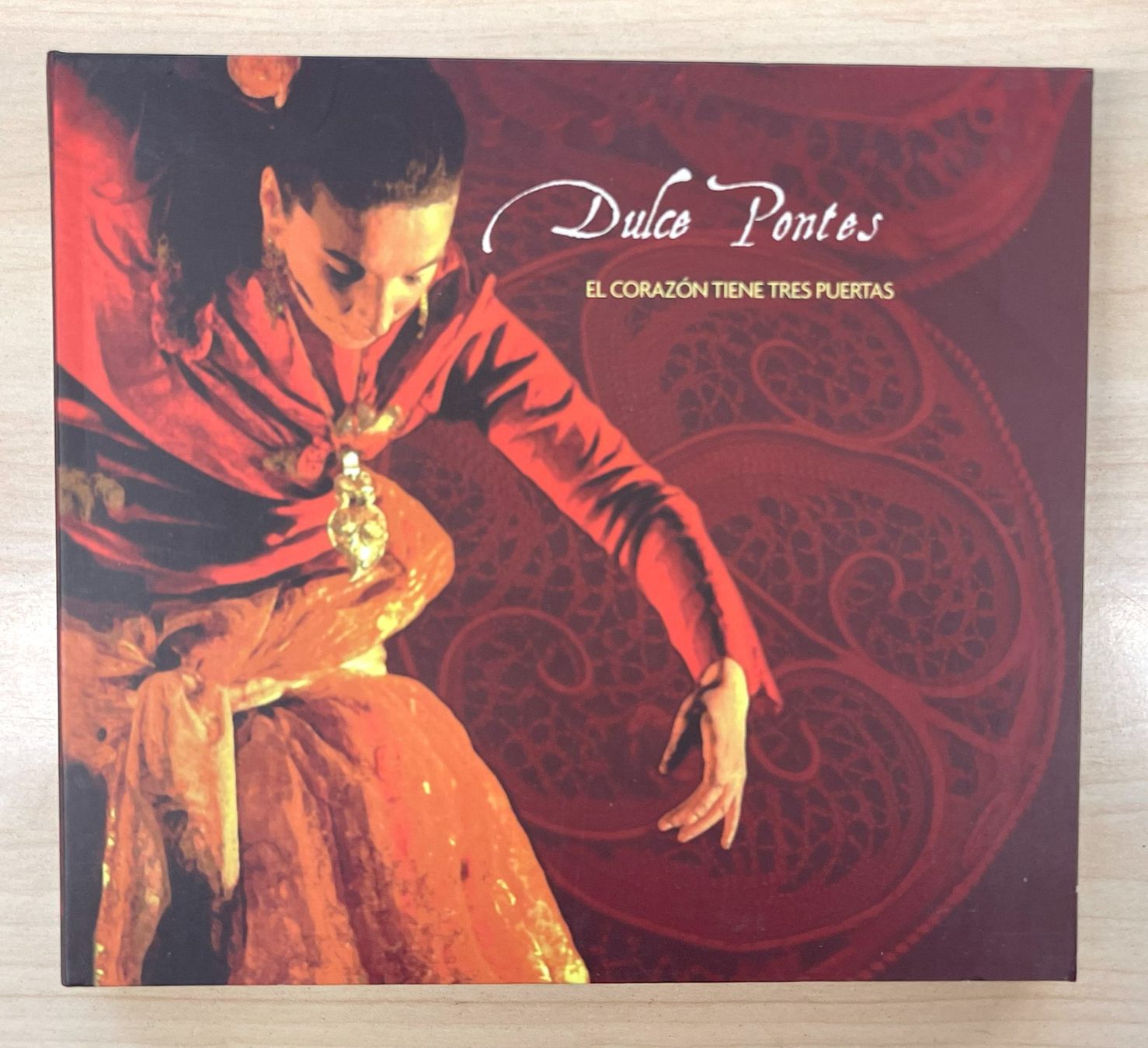 CD: Dulce Pontes - El Corazon Tiene Tres Puertas CD – Usato da Oftringen venduto da Vucki