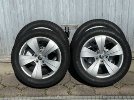 Skoda Supberb 3V 215/55 R17 Winter 4 x 5mm 3V0 601 025 AS