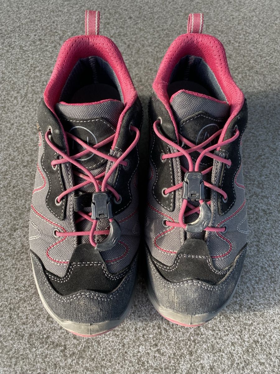 Chaussures garçon: Trekkingschuhe  – D'occasion à Unterengstringen par sonyboy2611 4