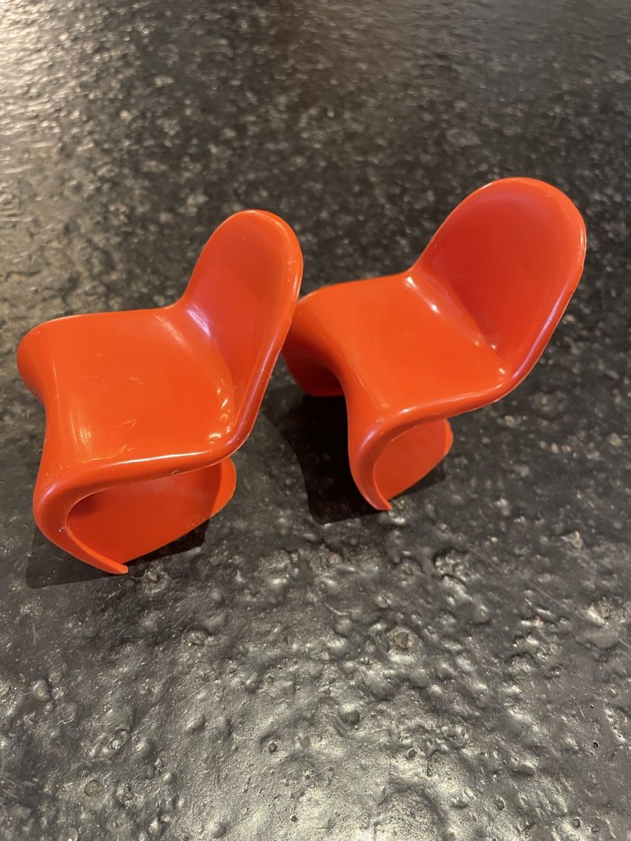 Stühle: Puppenstühle Vitra orange – Gebraucht aus Windisch von rascale 1