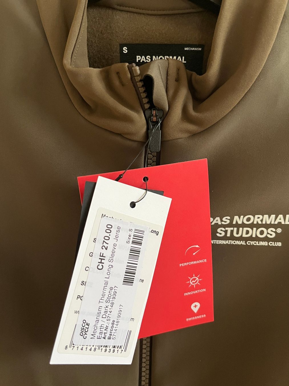 Pas Normal Studios Canottiere & Pantaloni: % Pas Normal Studios Men's Mechanism Thermal Long Sleeve - S – Nuovo e nell'imballaggio originale da Bern venduto da Disco_Cycle 2