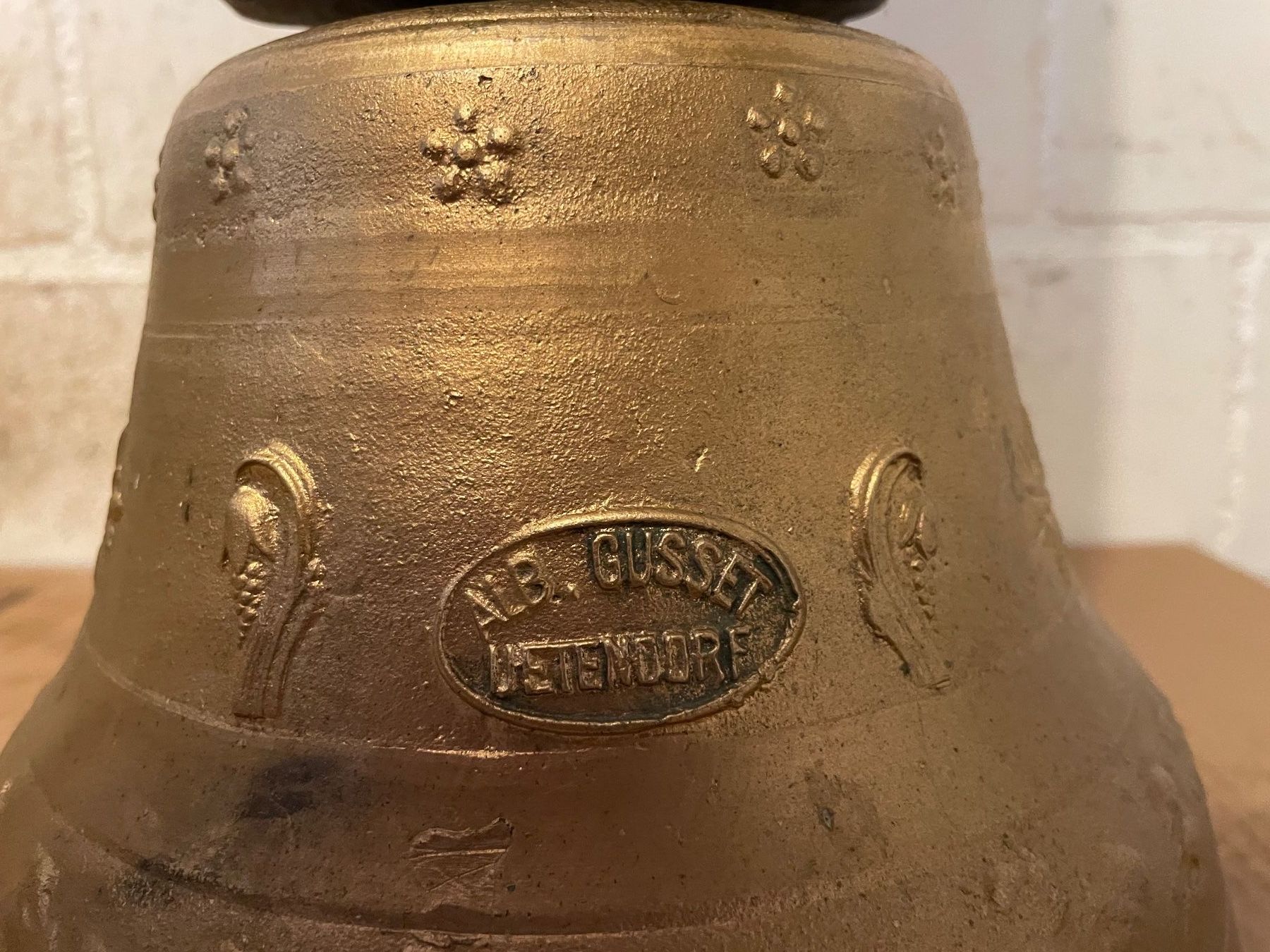 Cloches & sonnailles: Alte Glocke ab 1.00 Fr. – D'occasion à Birrhard par magisto52 5