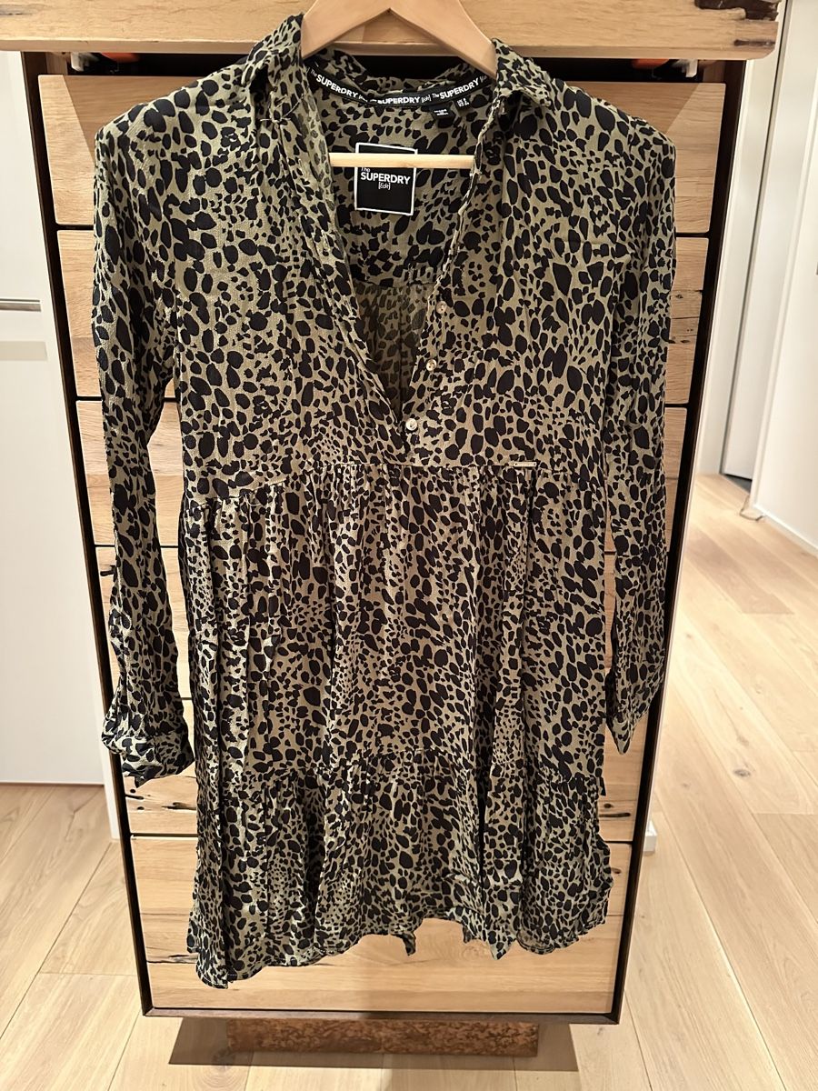 Superdry Vestiti: Grünes Superdry Kleid Grösse 34 – Usato da Oberwil-Lieli venduto da Claudine_1988 2