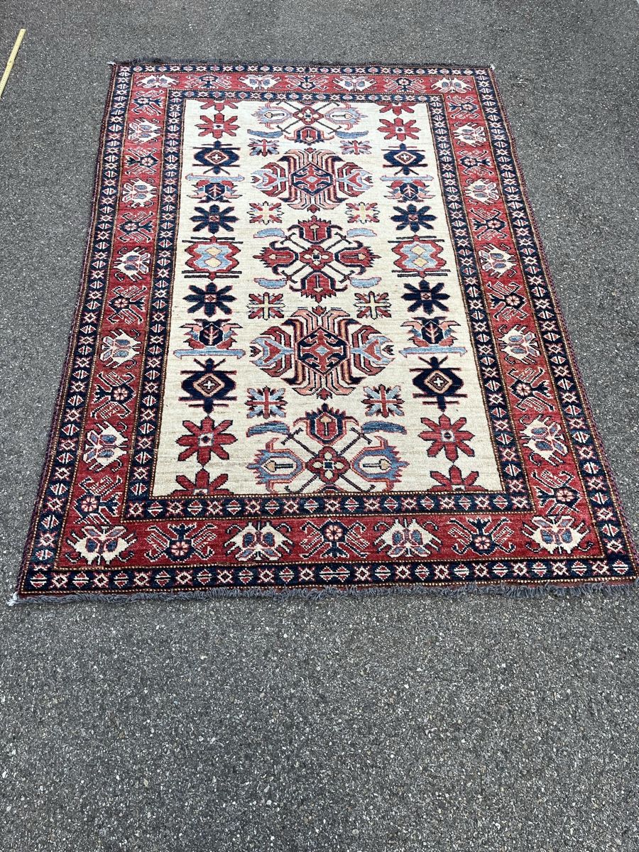 Tapis: Wunderschöner Teppich – D'occasion à Eschenz par glettise24 2