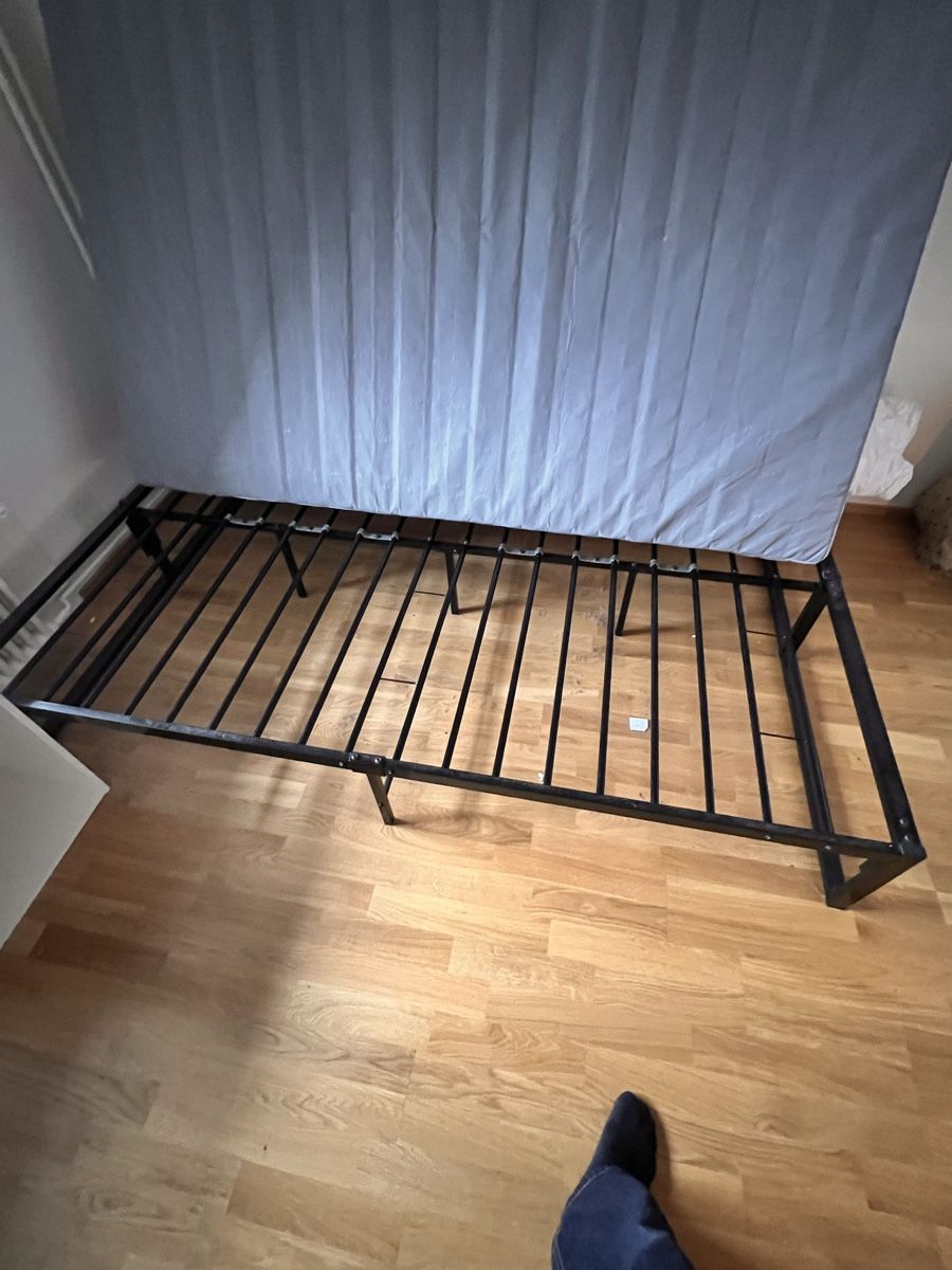Vidaxl Letti: Bettgestell VidaXL 140x200 – Usato da Luzern venduto da mau_gd69 1