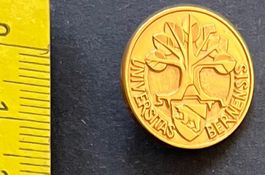 Universitas Bernensis/ Pin, Huegenin Neuchâtel