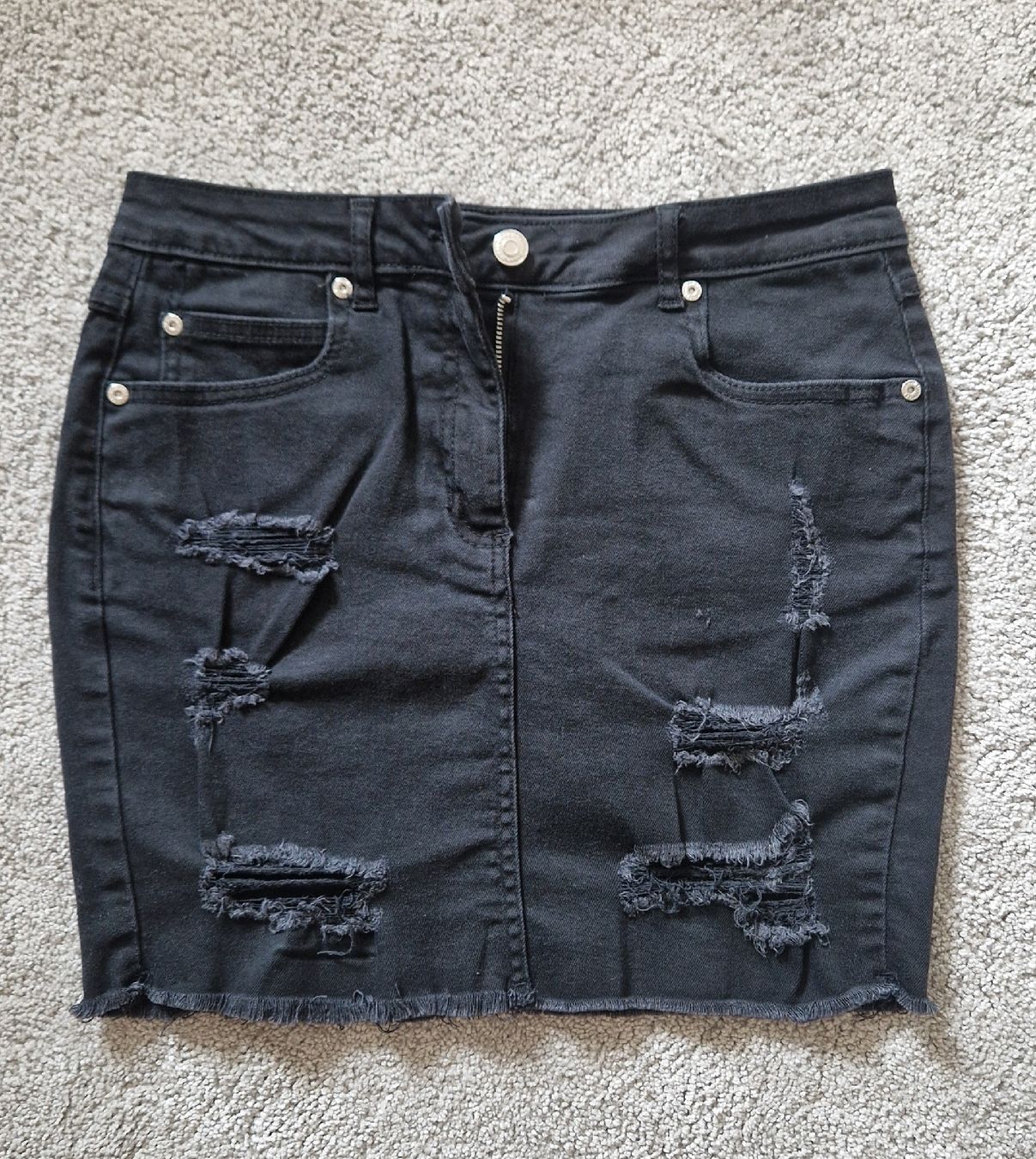 Gonne: Schwarzer Denim-Rock. Größe S-M. – Usato da Zug venduto da opo_cy5d