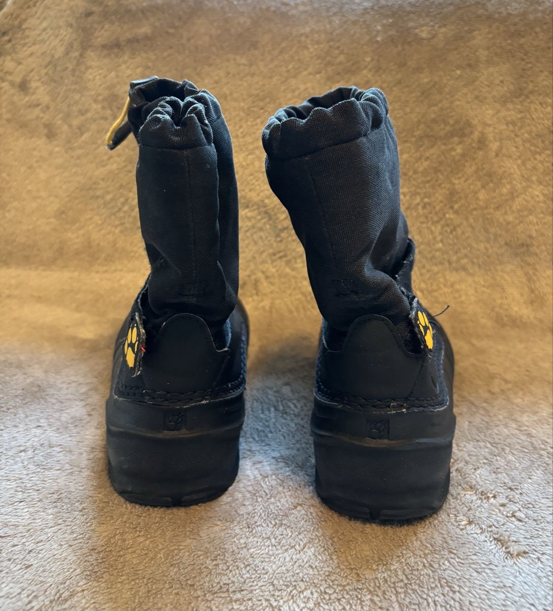 Jack Wolfskin Scarpe per ragazzi: Winterstiefel, Jack Wolfskin, Gr. 34 – Usato da Waltenschwil venduto da Schmetterling2015 2