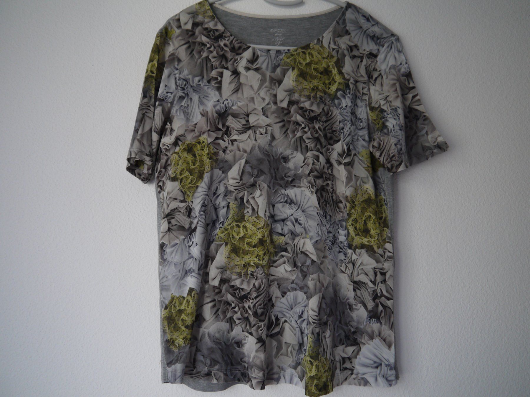 Marc Cain Chemisiers: Marc Cain Bluse aus Seide N3 – D'occasion à Hagendorn par Blaf