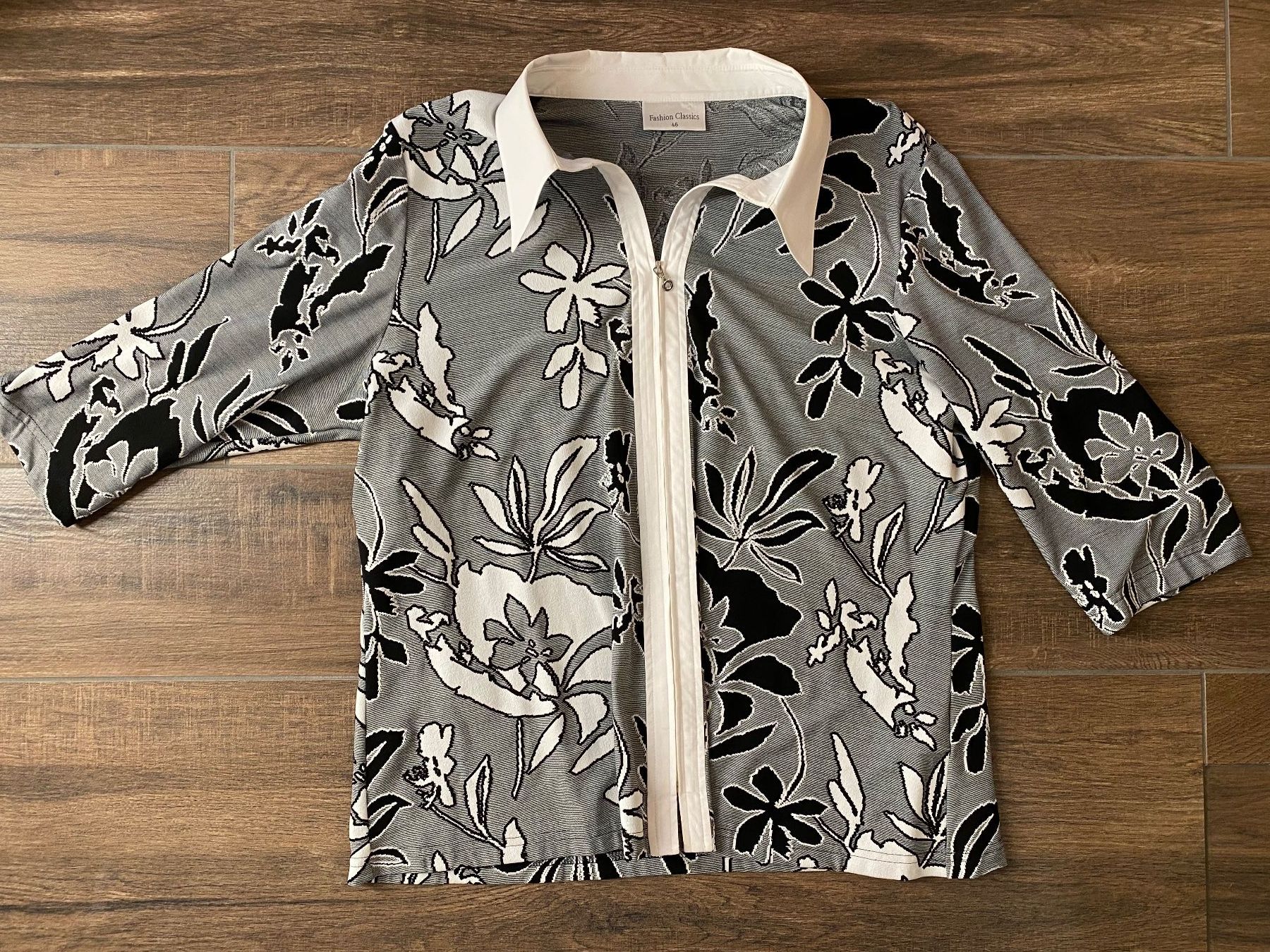 Chemisiers: Fashion Classics Bluse mit Reissverschluss Gr. 46 – D'occasion à Pratteln par a23_j2gs